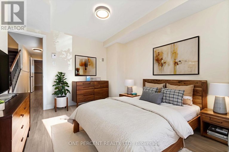 29514988/a-6643-bilberry-drive/convent-glen-north/ottawa/ontario/K1C4N5_15