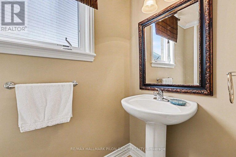 29645614/163-copperwood-street/convent-glen-north/ottawa/ontario/K1C7S3_11