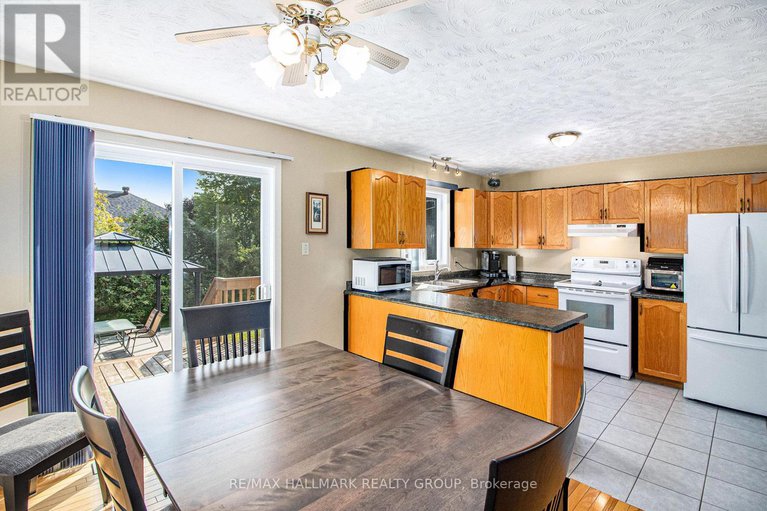 28846861/945-belvedere-avenue/town-of-rockland/clarence-rockland/ontario/K4K1H3_8