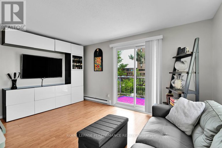 28528107/409-250-brittany-drive/viscount-alexander-park/ottawa/ontario/K1K4M1_11