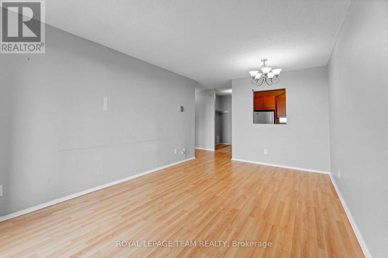 28568196/2005-1785-frobisher-lane/riverview-park/ottawa/ontario/K1G3T7_9