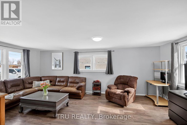 29406332/10492-clark-road/north-dundas-mountain-twp/north-dundas/ontario/K0E1S0_6