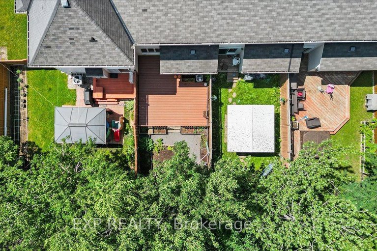 28513335/264-bradwell-way/blossom-parkkemp-parkfindlay-creek/ottawa/ontario/K1T4J2_42
