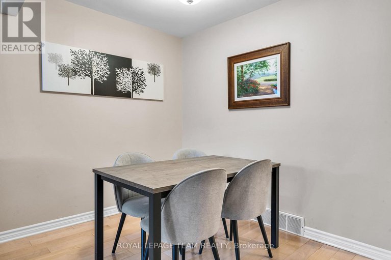 29431767/61-3344-uplands-drive/hunt-club/ottawa/ontario/K1V9R9_17