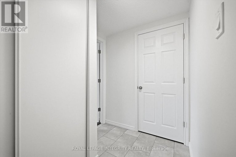 29317340/114-6532-bilberry-drive/orleans-wood/ottawa/ontario/K1C4N9_5