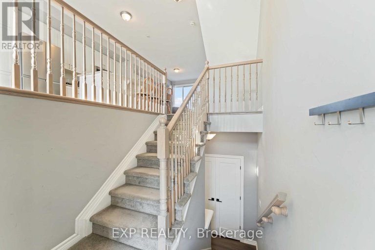 29115786/829-mikinak-road/cfb-rockcliffe-and-area/ottawa/ontario/K1K4Z9_9