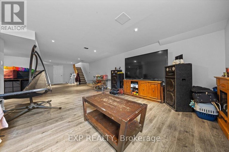 28821511/121-daglan-crescent/avalon-west/ottawa/ontario/K4A0W7_26