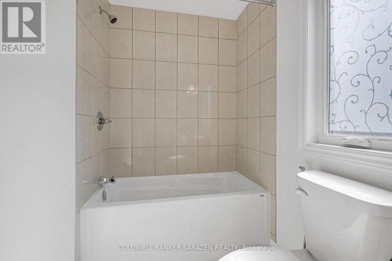 29123804/652-decoeur-drive/avalon-west/ottawa/ontario/K4A1G4_26