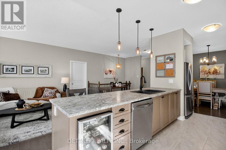 29041916/828-cologne-street/embrun/russell/ontario/K0A1W0_15