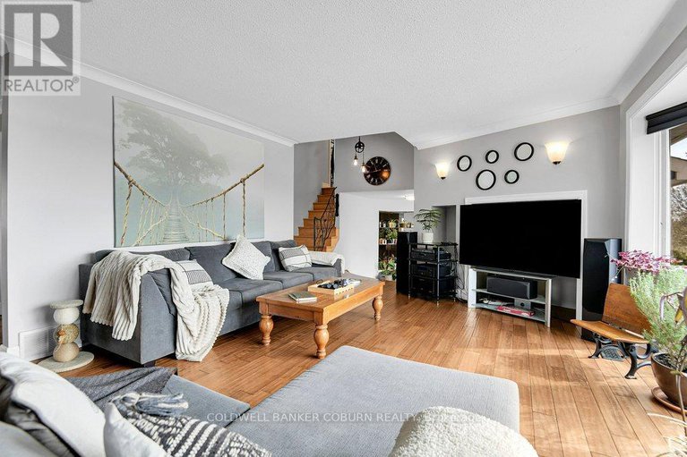 28158483/11391-lakeshore-drive/south-dundas-matilda-twp/south-dundas/ontario/K0E1K0_11