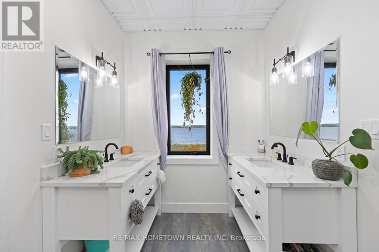 28870188/5-shoreside-way/augusta-twp/augusta/ontario/K6V5T1_46