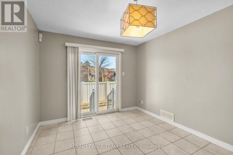 29659278/227-twyford-street/hunt-club/ottawa/ontario/K1V0V9_8