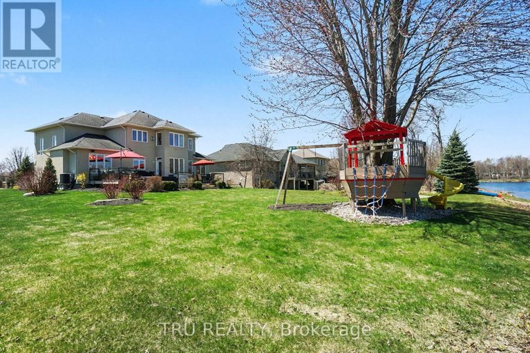 29673244/6796-suncrest-drive/greely/ottawa/ontario/K4P0B2_43