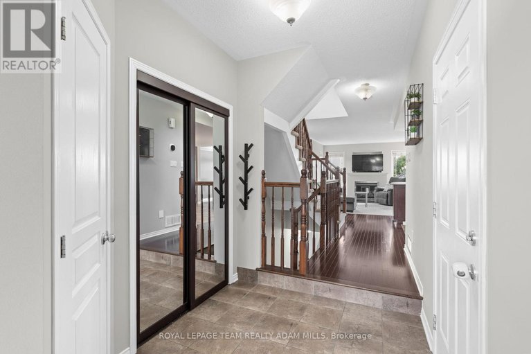 28591916/1543-carronbridge-circle/emerald-meadowstrailwest/ottawa/ontario/K2M0G8_7