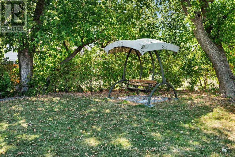 29322931/20-eleanor-drive/long-sault/south-stormont/ontario/K0C1P0_30