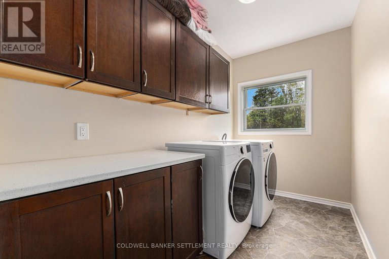 28540464/170-drummond-conc-2a-road/drummond-n-elmsley-drummond-twp/drummondnorth-elmsley/ontario/K7H3C3_26