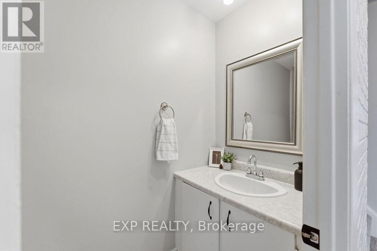 29119258/3-glencoe-street/arlington-woods/ottawa/ontario/K2H8S5_18