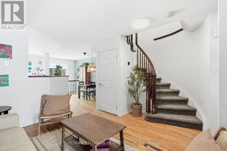 29236734/480-wincanton-drive/chatelaine-village/ottawa/ontario/K4A3Y1_9