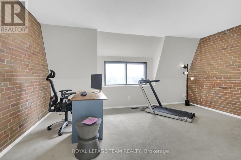 28974403/57-argyle-avenue/ottawa-centregolden-triangle/ottawa/ontario/K2P1B3_25