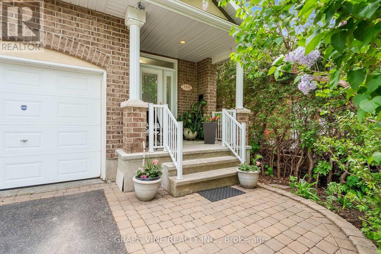 28366149/709-melbourne-avenue/laurentianview/ottawa/ontario/K2A1X4_3