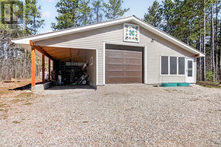 29639419/130-station-road/drummondnorth-elmsley-north-elmsley-twp/drummondnorth-elmsley/ontario/K7A4S4_26