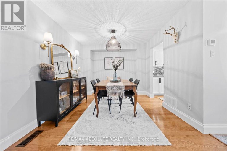 28361961/21-cedarock-drive/bridlewood/ottawa/ontario/K2M2H6_11