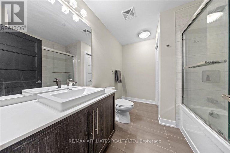 28554491/407-200-inlet-private/chatelaine-village/ottawa/ontario/K4A5H3_14