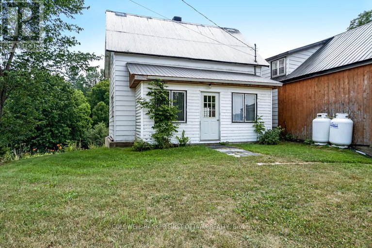 29176559/1373-flower-station-road/lanark-highlands-lavant-twp/lanark-highlands/ontario/K0G1K0_23