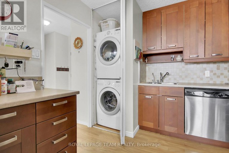 29669549/408-3360-southgate-road/south-keys/ottawa/ontario/K1V9A6_7