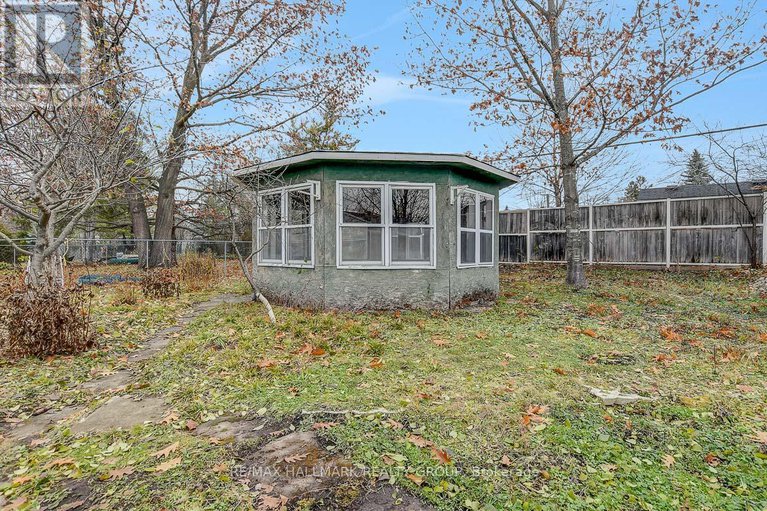 29145241/13-dunham-street/cardinal-heights/ottawa/ontario/K1J7L5_49