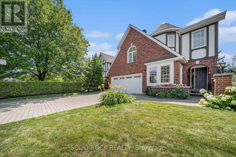 28650656/19-cullen-court/craig-henrywoodvale/ottawa/ontario/K2G4Z2_4