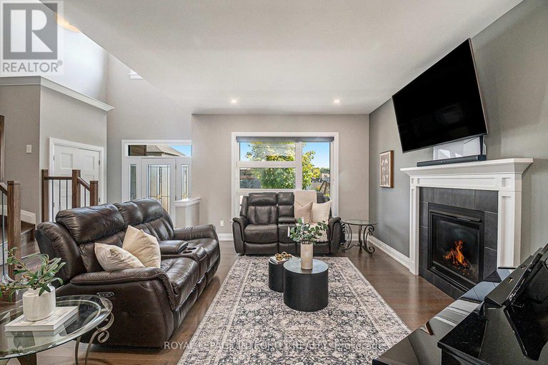 28646652/153-lyon-street/embrun/russell/ontario/K0A1W0_7
