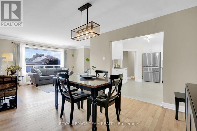 28798698/43-epworth-avenue/meadowlandsst-claire-gardens/ottawa/ontario/K2G2L8_11