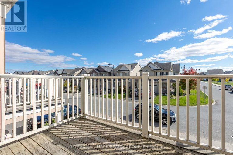 28782242/2427-nutgrove-avenue/half-moon-bay/ottawa/ontario/K2J0X4_19