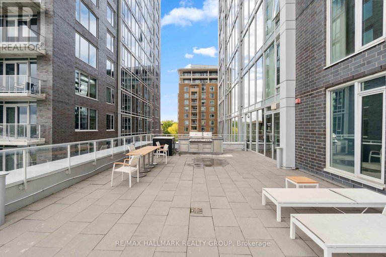 28701076/1602-111-champagne-avenue-s/west-centre-town/ottawa/ontario/K1S5V3_18