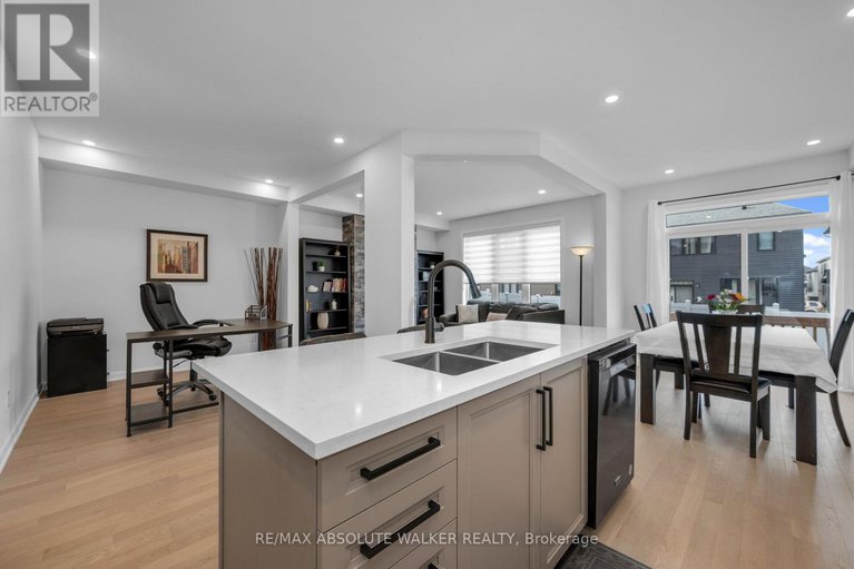 28786896/21-fossa-terrace-n/half-moon-bay/ottawa/ontario/K2J6W4_11