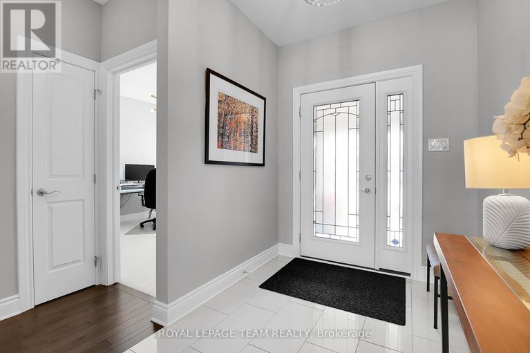 29662381/26-salamander-way/blossom-parkkemp-parkfindlay-creek/ottawa/ontario/K1X0E9_3