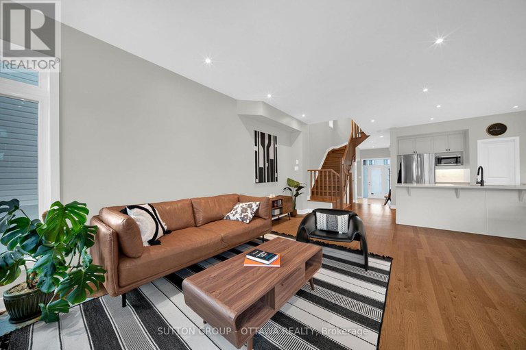 29185050/726-octave-grove/riverside-southgloucester-glen/ottawa/ontario/K1X0C7_6