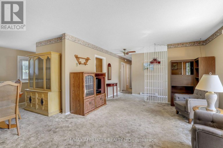 28771604/17-canfield-road/sheahan-estatestrend-village/ottawa/ontario/K2H5S7_12