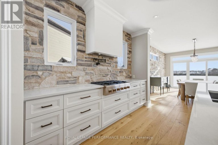 29268180/503-moonlight-drive/russell-twp/russell/ontario/K4R0L7_15