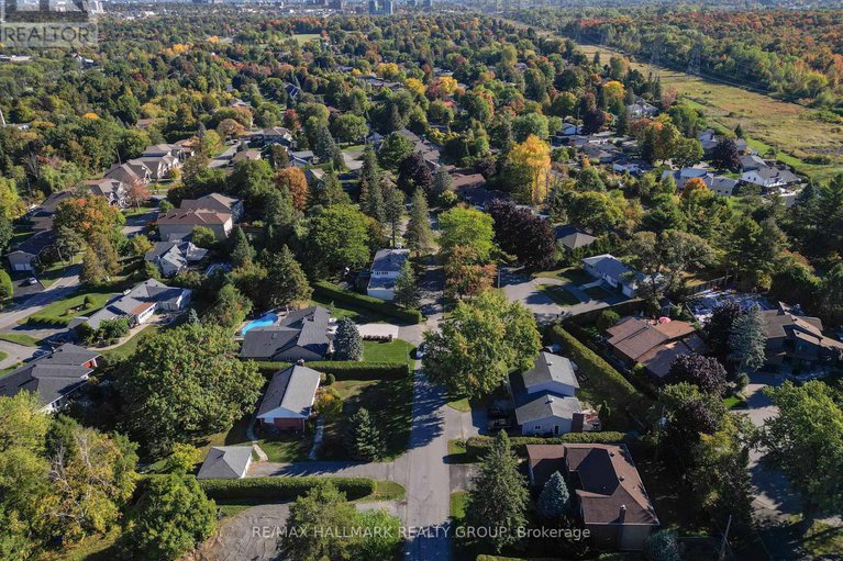 28938196/3062-upper-otterson-place/mooneys-bayrevelstoke/ottawa/ontario/K1V7B6_46