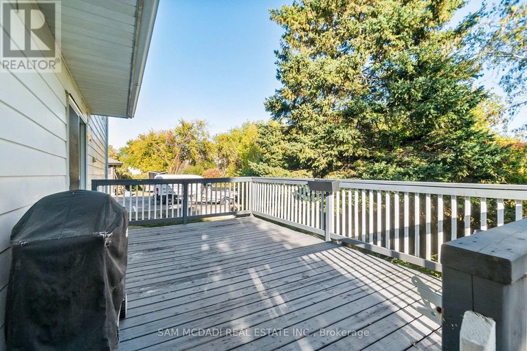 29621220/2705-laurier-street/town-of-rockland/clarence-rockland/ontario/K4K1A3_36