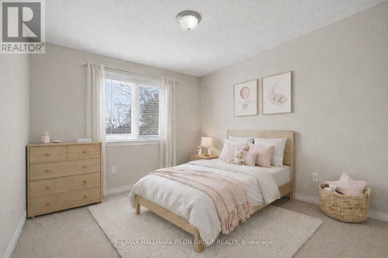 29445572/845-contour-street/mer-bleuebradley-estatesanderson-park/ottawa/ontario/K1W0G6_32