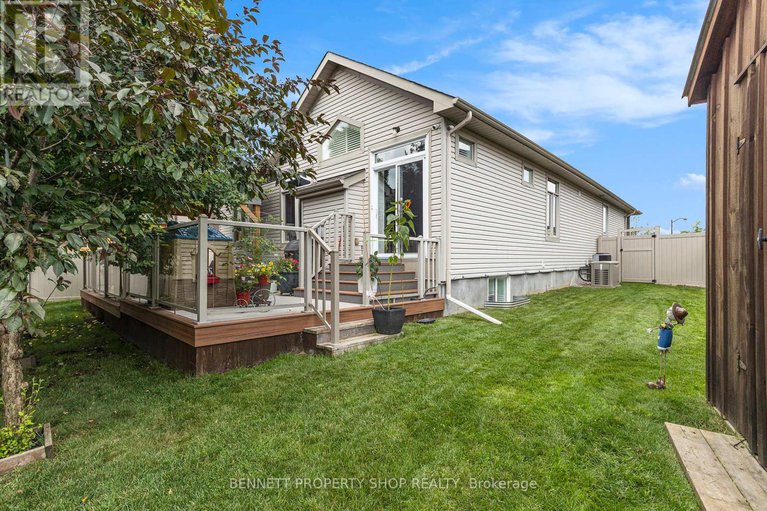 28615405/123-elfin-grove/emerald-meadowstrailwest/ottawa/ontario/K2V0B9_34