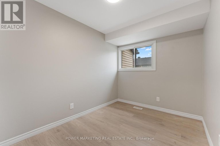 28515650/1566-feather-lane/sawmill-creektimbermill/ottawa/ontario/K1T1V4_19