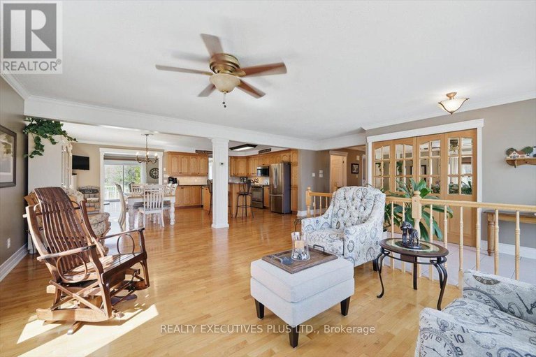 28237112/2935-baseline-road/clarencerockland-twp/clarence-rockland/ontario/K0A3N0_7