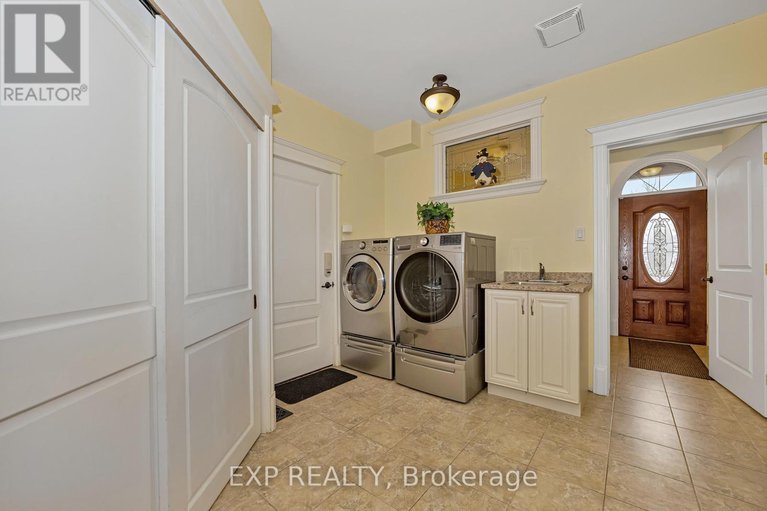 28939847/104-sentinel-pine-way/huntley-ward-south-east/ottawa/ontario/K0A1L0_26