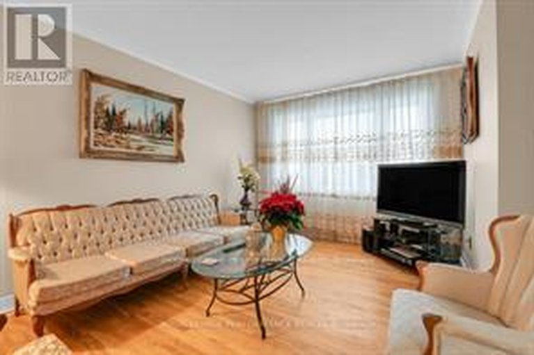 29462518/456-blake-boulevard/vanier/ottawa/ontario/K1K1B1_3