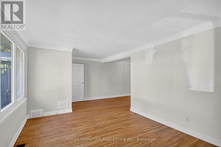 28690324/528-mutual-street/castle-heights/ottawa/ontario/K1K1C6_7