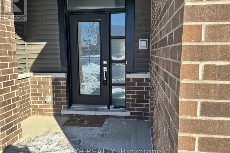 29303296/2063-caltra-crescent/half-moon-bay/ottawa/ontario/K2J6V4_2